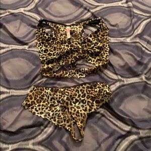 Victoria’s Secret Pink set!